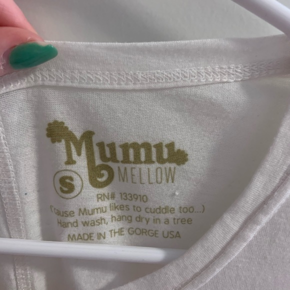 High-low Tee Tee - Picture 3 of 5